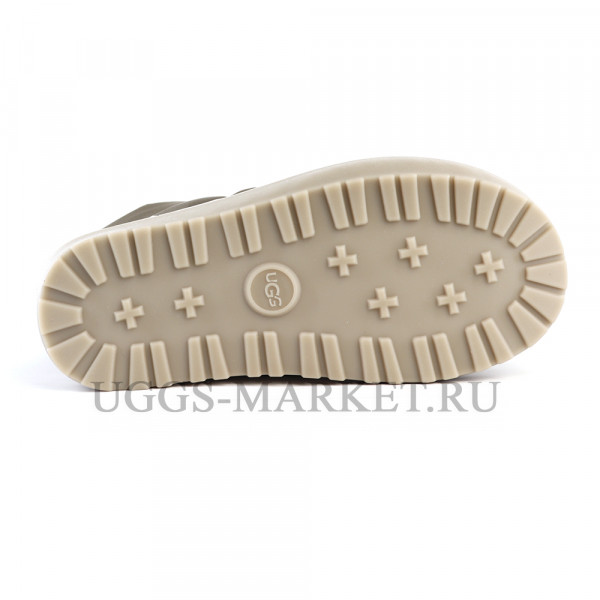 UGG Classic Maxi Toggle Mini Sand