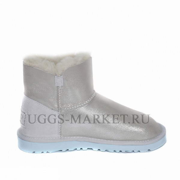 Ugg Bailey Button Mini I Do